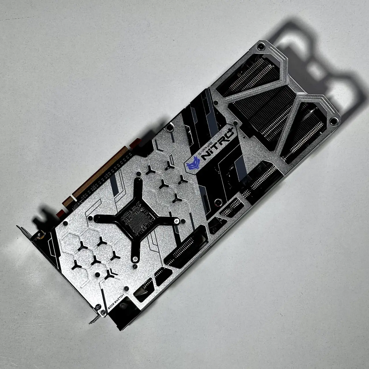 قیمت و خرید کارت گرافیک RX 5700 XT Nitro Plus Sapphire